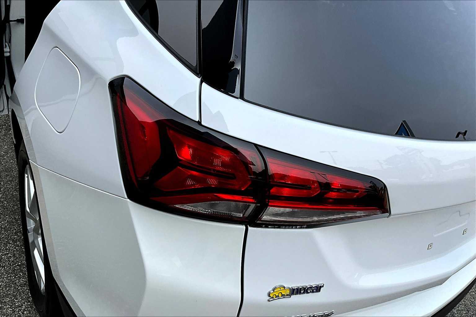 2022 Chevrolet Equinox LT - Photo 32
