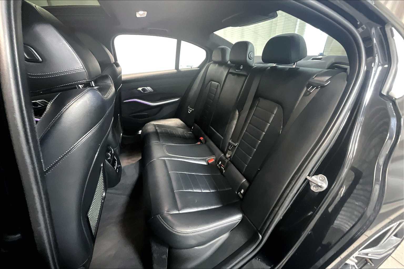 2020 BMW 3 Series 330i xDrive - Photo 15