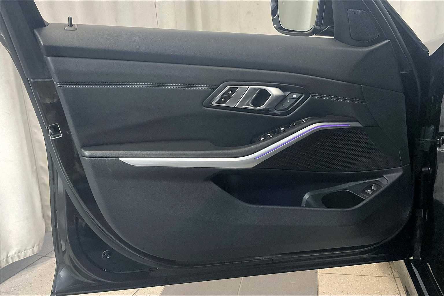 2020 BMW 3 Series 330i xDrive - Photo 9