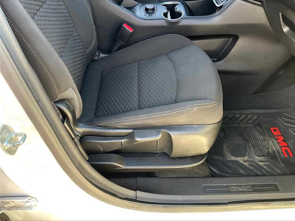 2021 GMC Terrain SLE - Photo 35