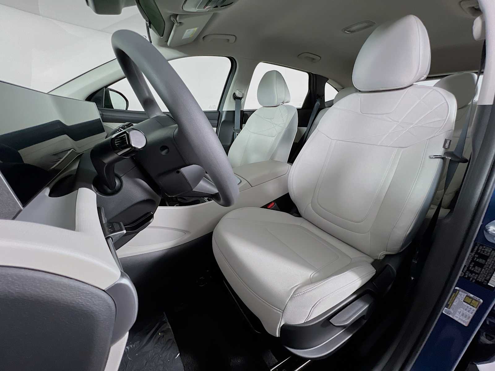 2026 Hyundai Tucson SE - Photo 12