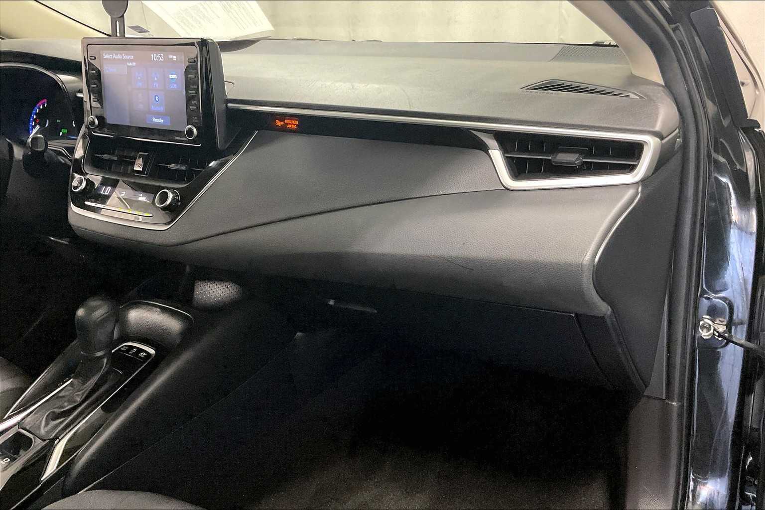 2022 Toyota Corolla Hybrid LE - Photo 13