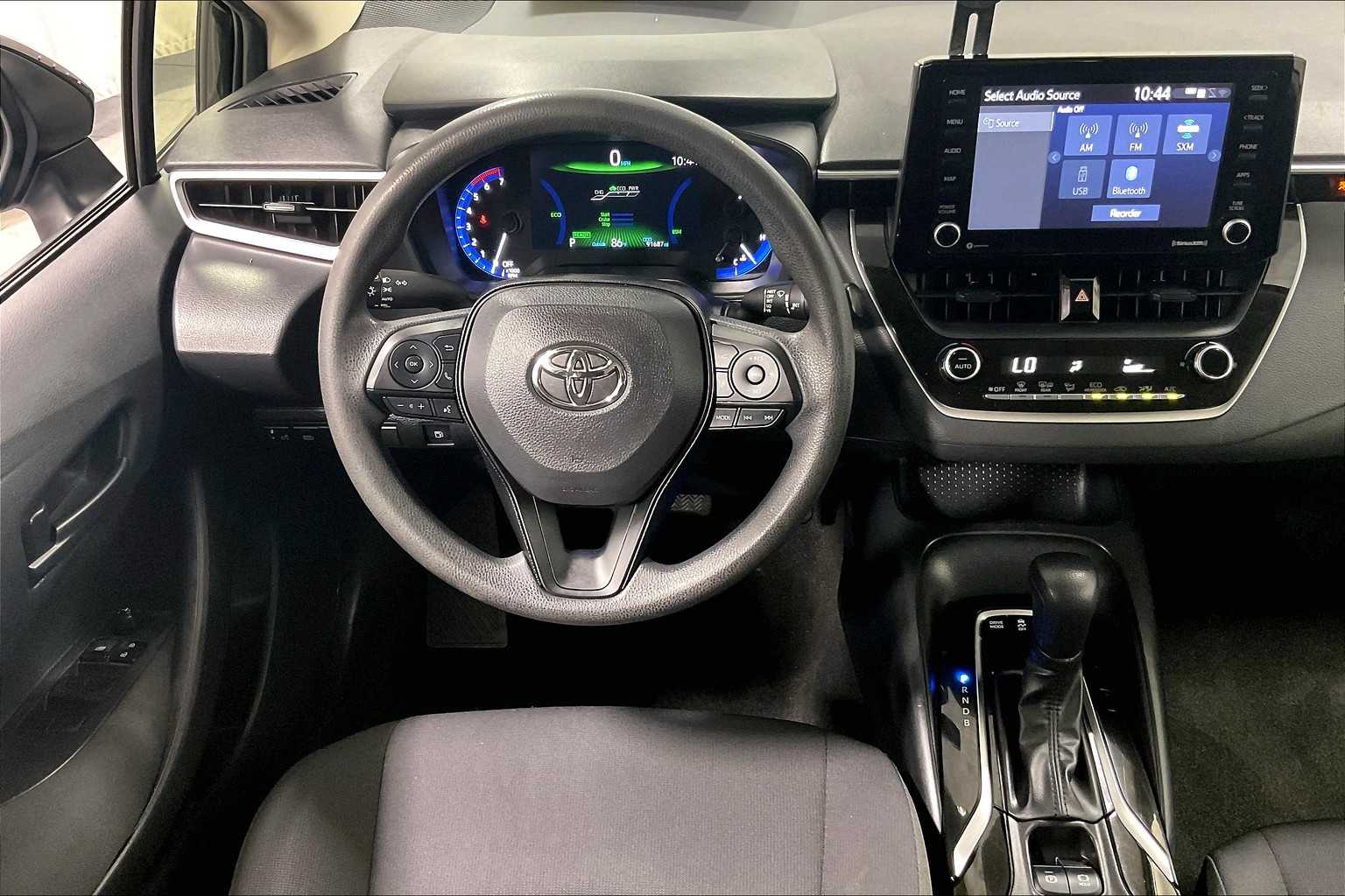 2022 Toyota Corolla Hybrid LE - Photo 17