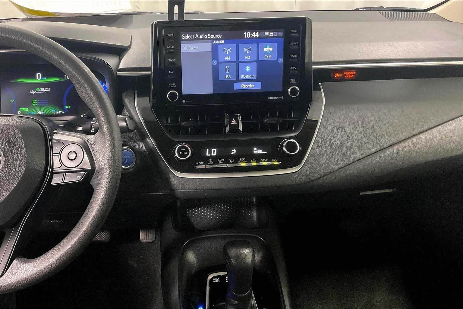 2022 Toyota Corolla Hybrid LE - Photo 18