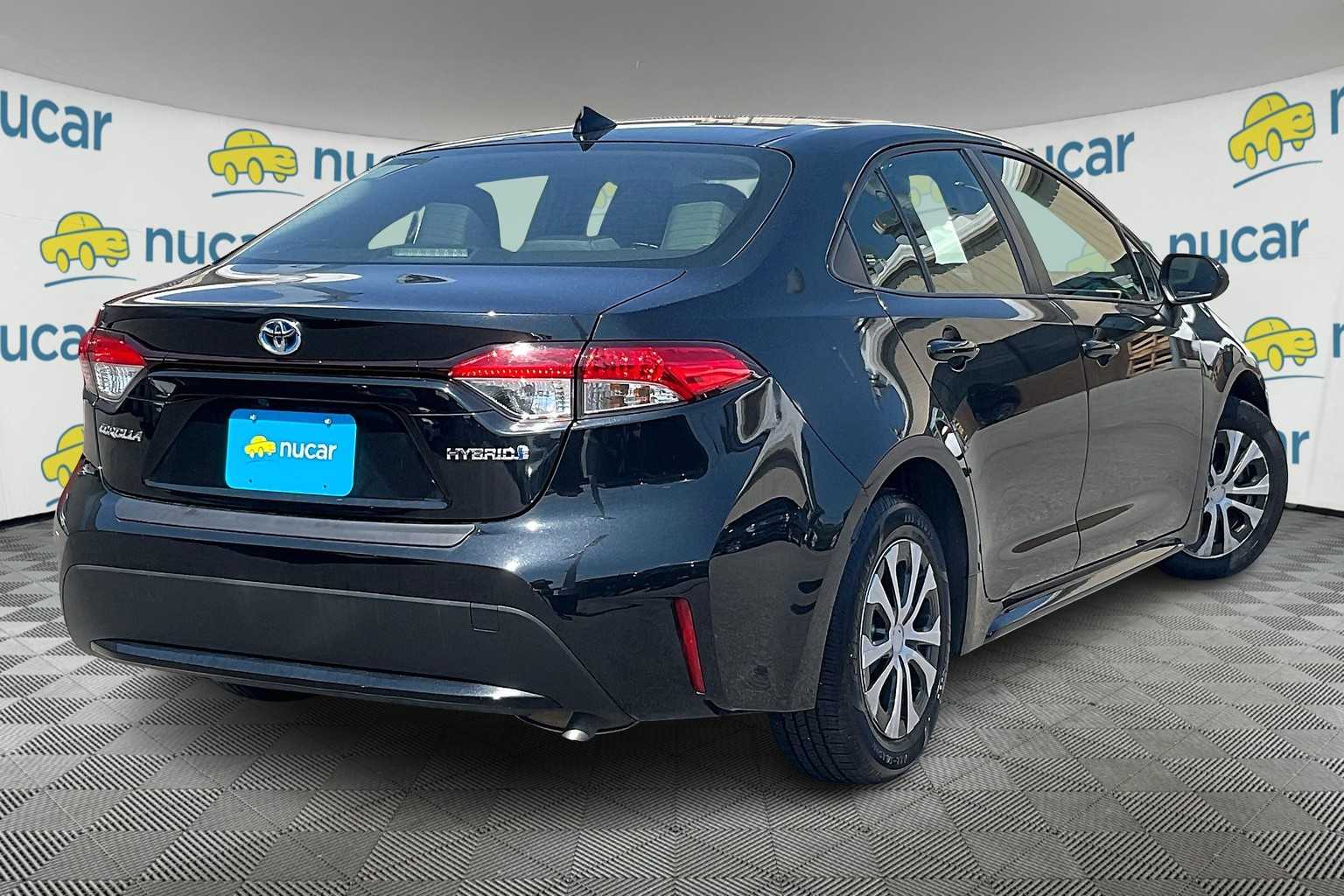2022 Toyota Corolla Hybrid LE - Photo 6