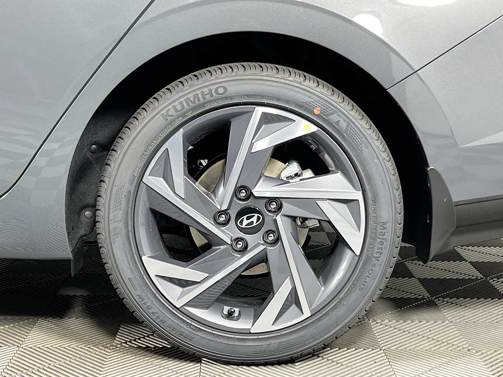 2025 Hyundai Elantra SEL Sport - Photo 18