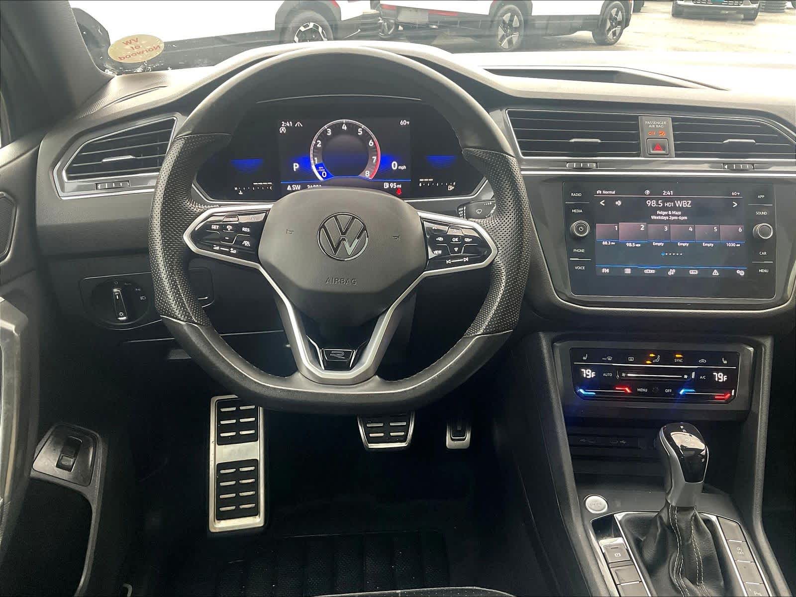 2022 Volkswagen Tiguan SE R-Line Black - Photo 18