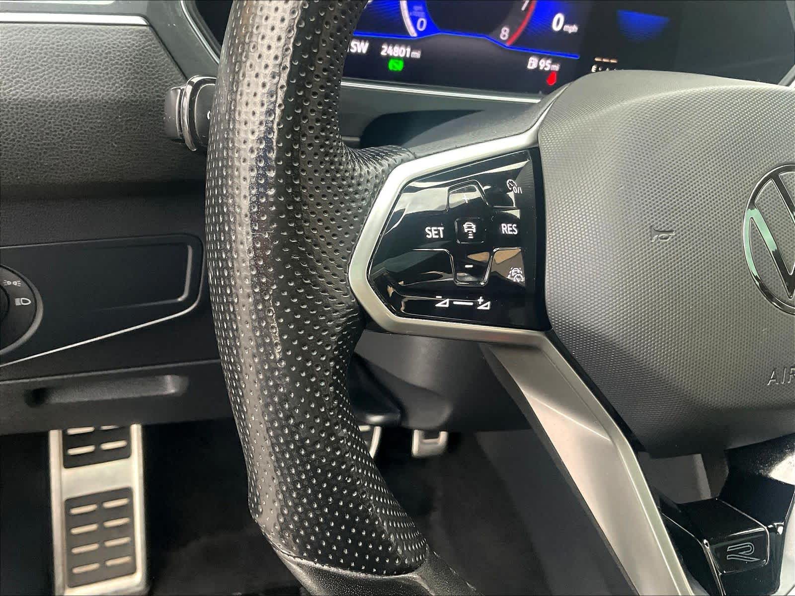2022 Volkswagen Tiguan SE R-Line Black - Photo 24