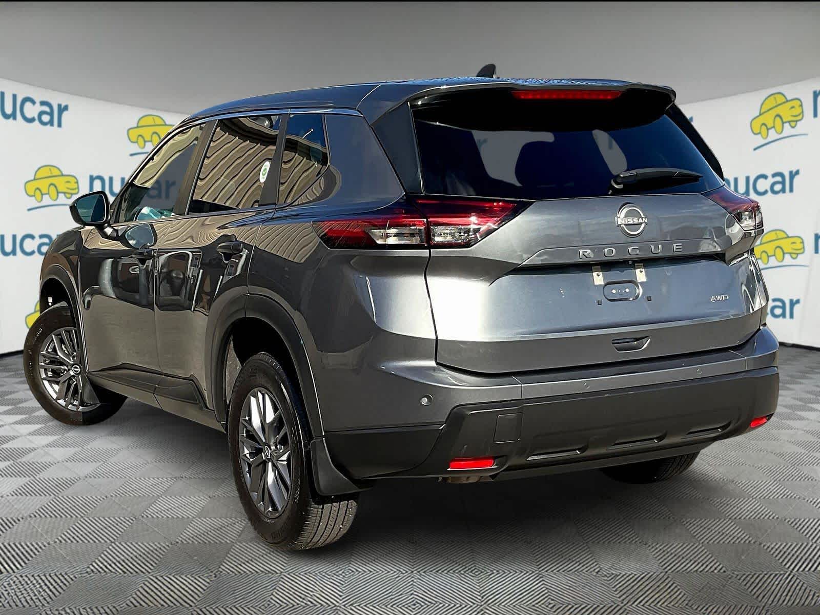 2024 Nissan Rogue S - Photo 4