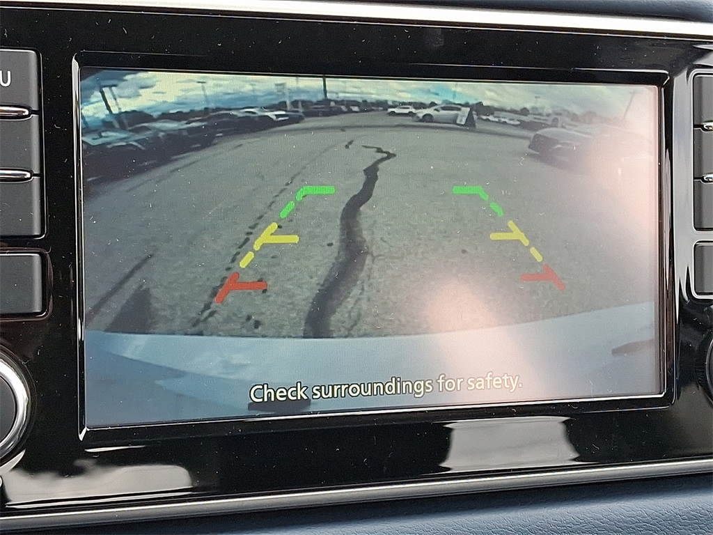 2025 Nissan Versa 1.6 SV - Photo 13