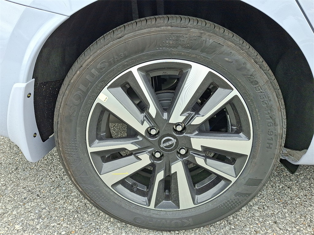 2025 Nissan Versa 1.6 SV - Photo 5