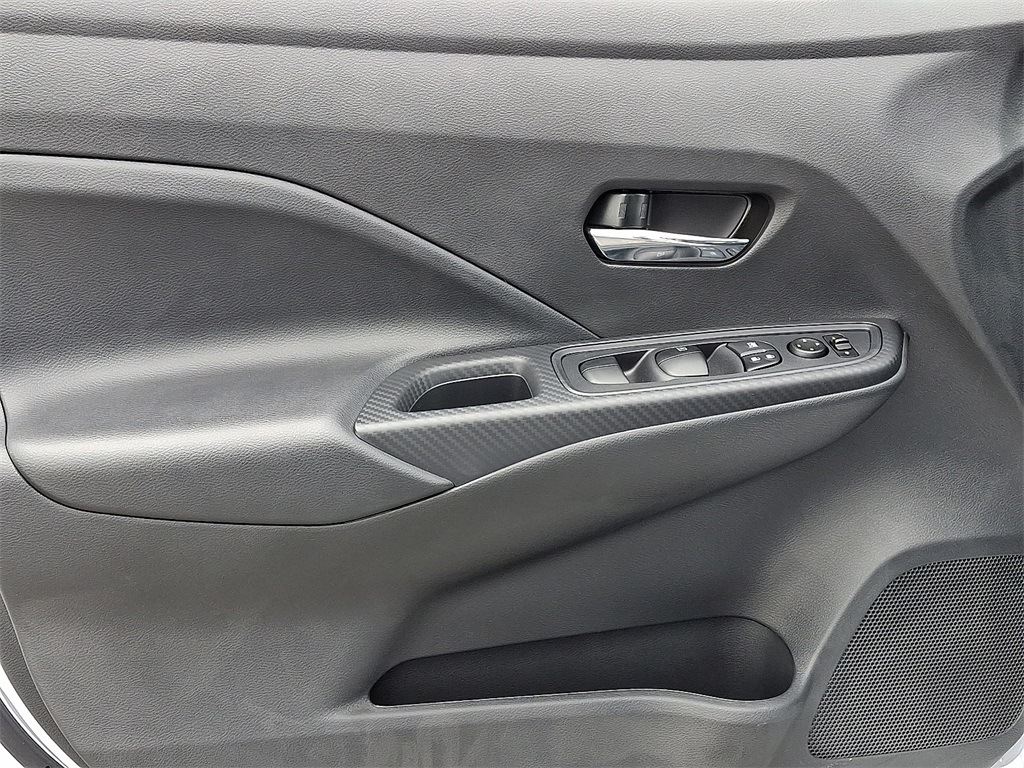 2025 Nissan Versa 1.6 SV - Photo 8