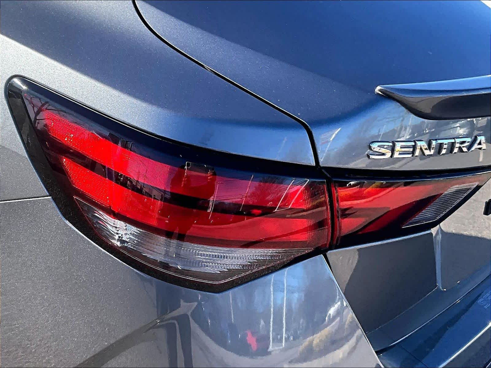 2021 Nissan Sentra SR - Photo 32