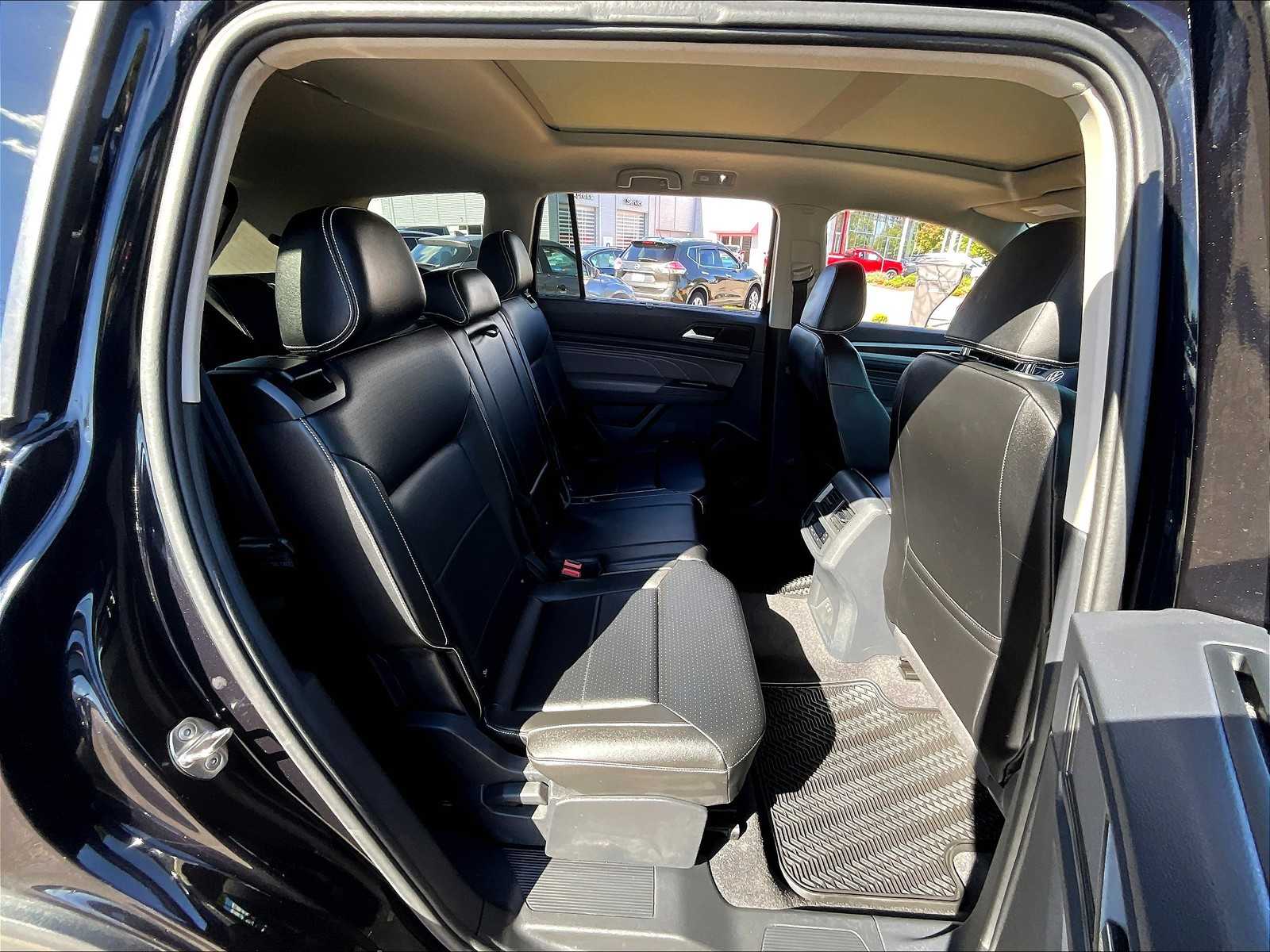 2022 Volkswagen Atlas 3.6L V6 SE w/Technology - Photo 16