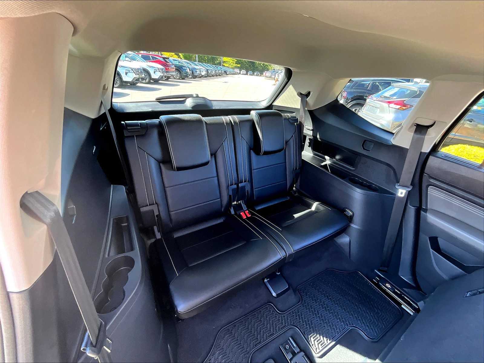 2022 Volkswagen Atlas 3.6L V6 SE w/Technology - Photo 17