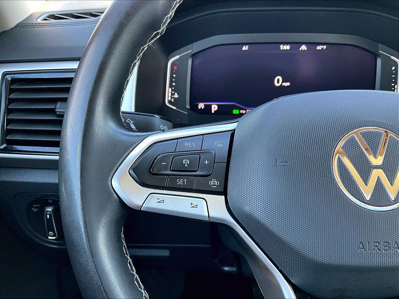 2022 Volkswagen Atlas 3.6L V6 SE w/Technology - Photo 24