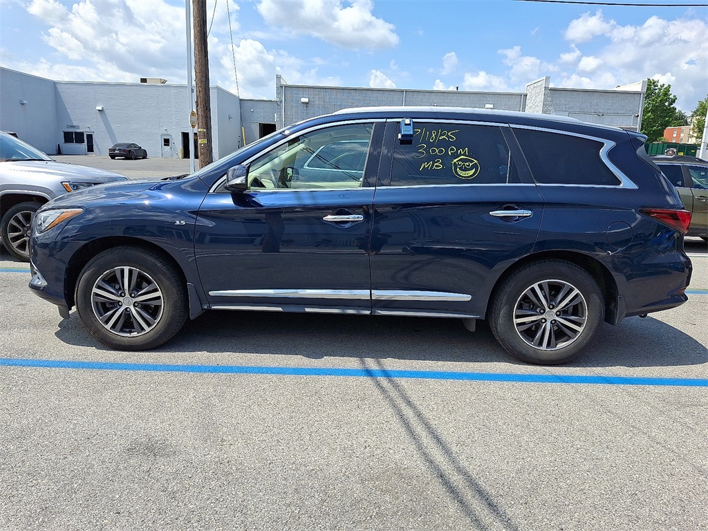 2019 INFINITI QX60 LUXE - Photo 4