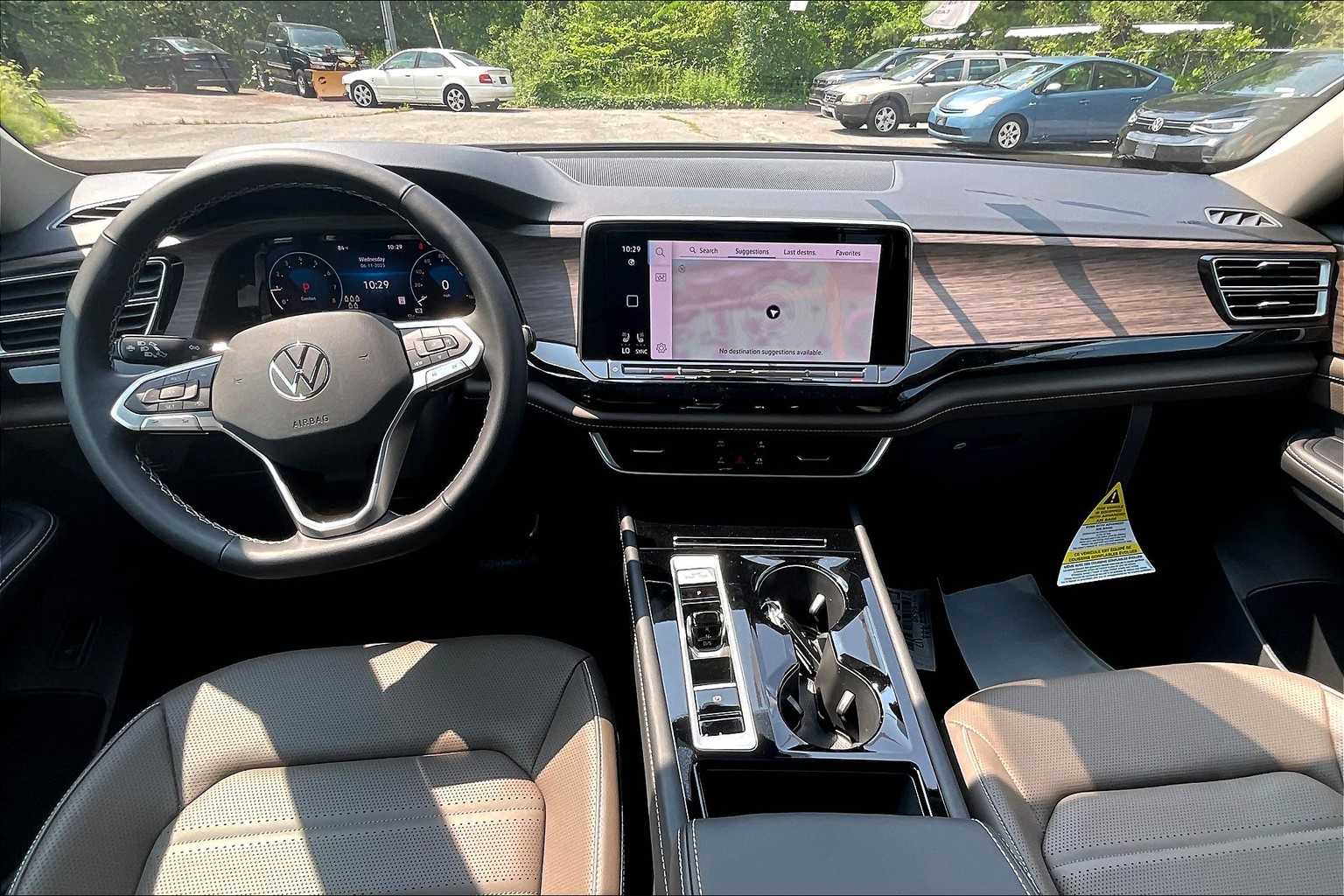 2025 Volkswagen Atlas 2.0T SEL - Photo 12