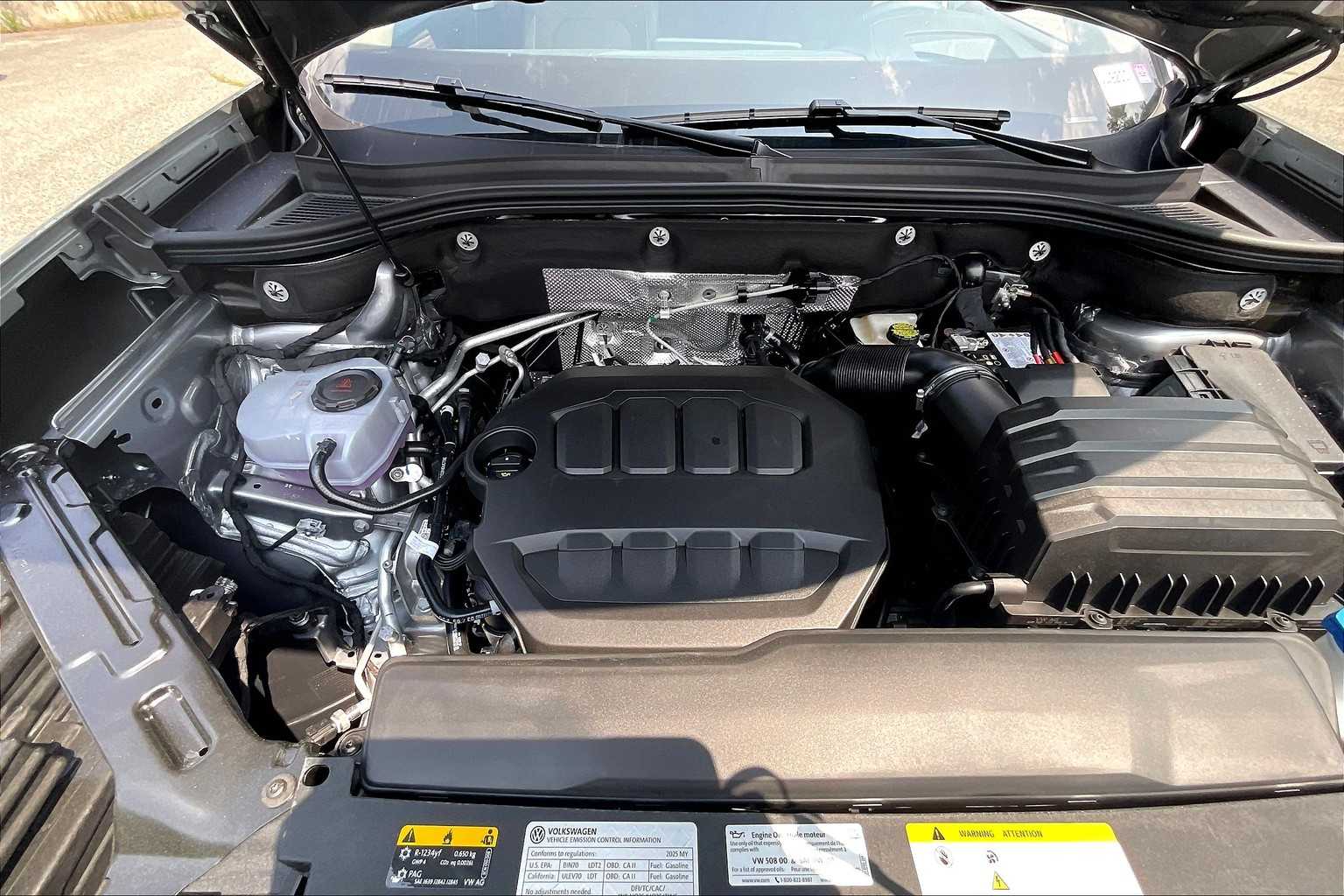 2025 Volkswagen Atlas 2.0T SEL - Photo 16