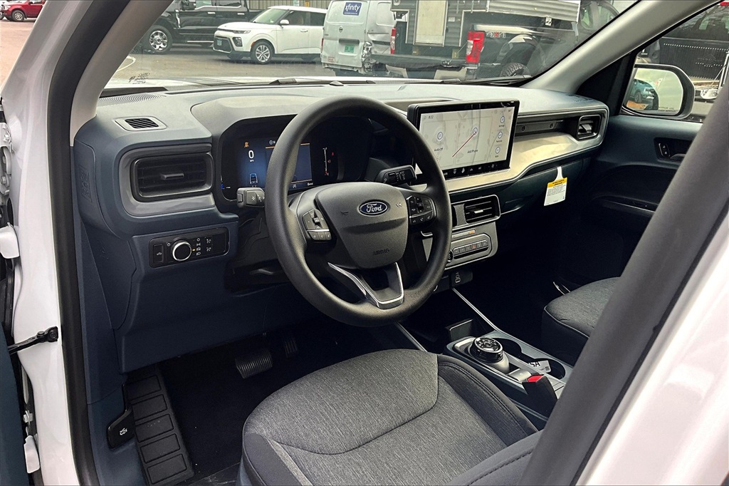 2025 Ford Maverick XLT - Photo 7