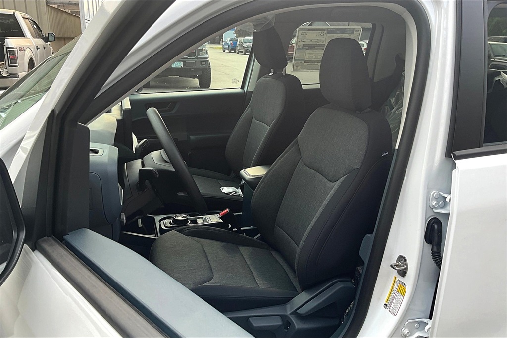 2025 Ford Maverick XLT - Photo 10