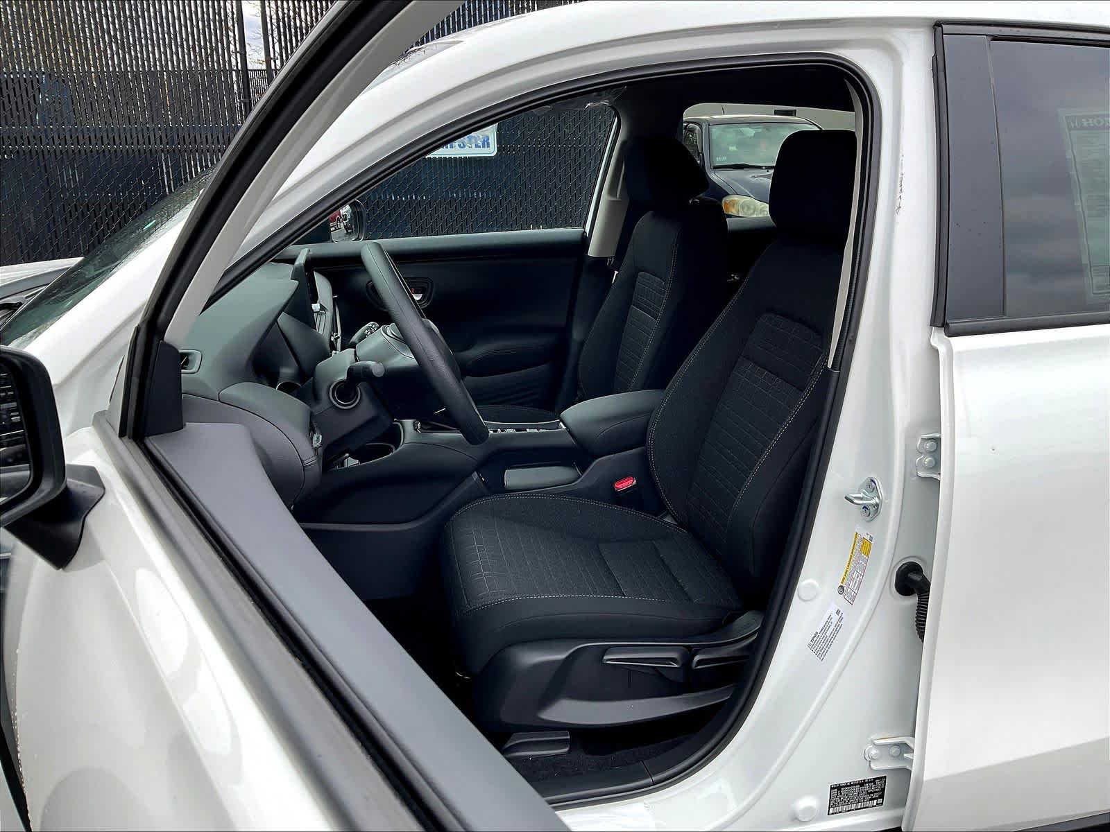 2026 Honda HR-V LX - Photo 11