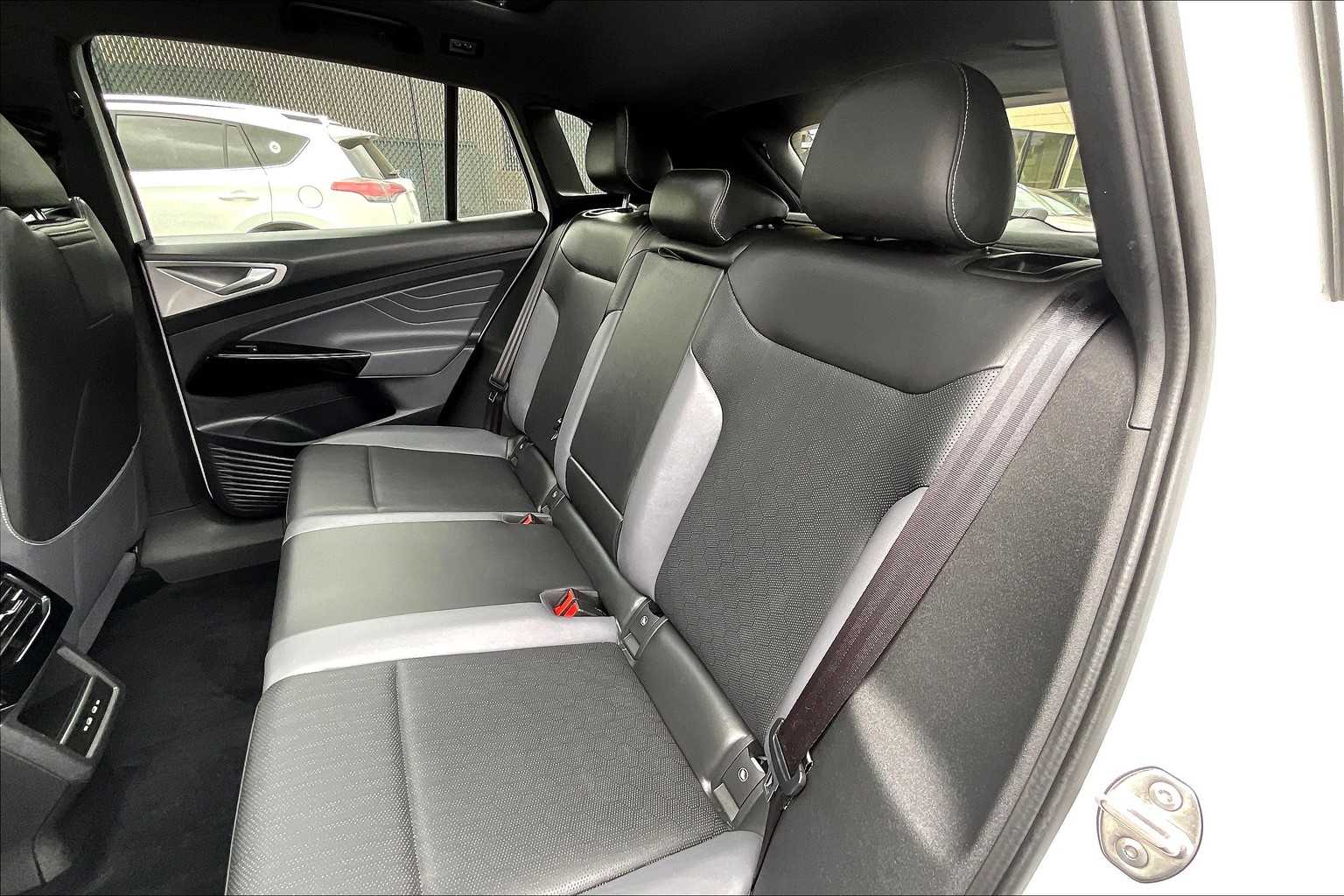 2023 Volkswagen ID.4 Pro S - Photo 15