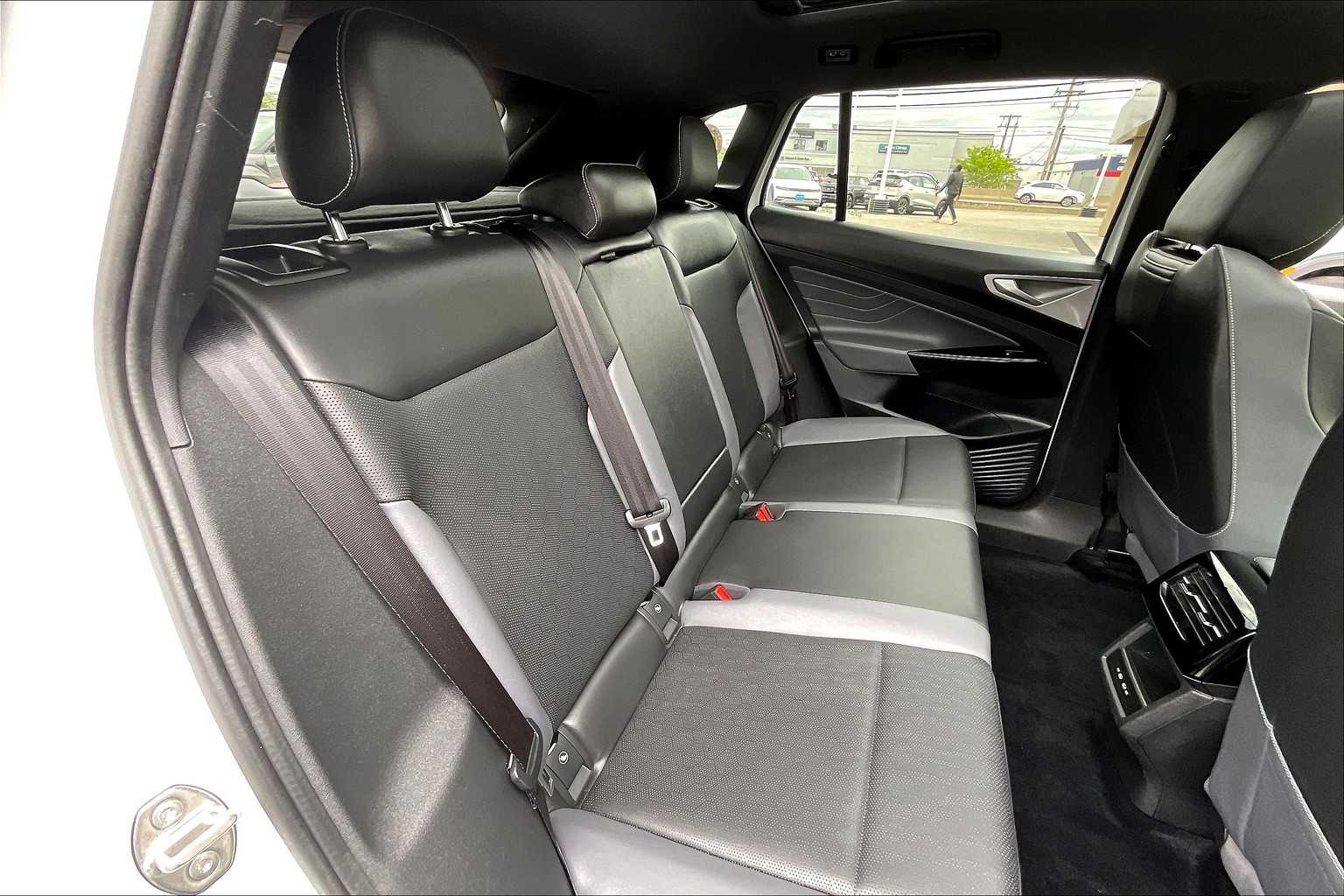 2023 Volkswagen ID.4 Pro S - Photo 16
