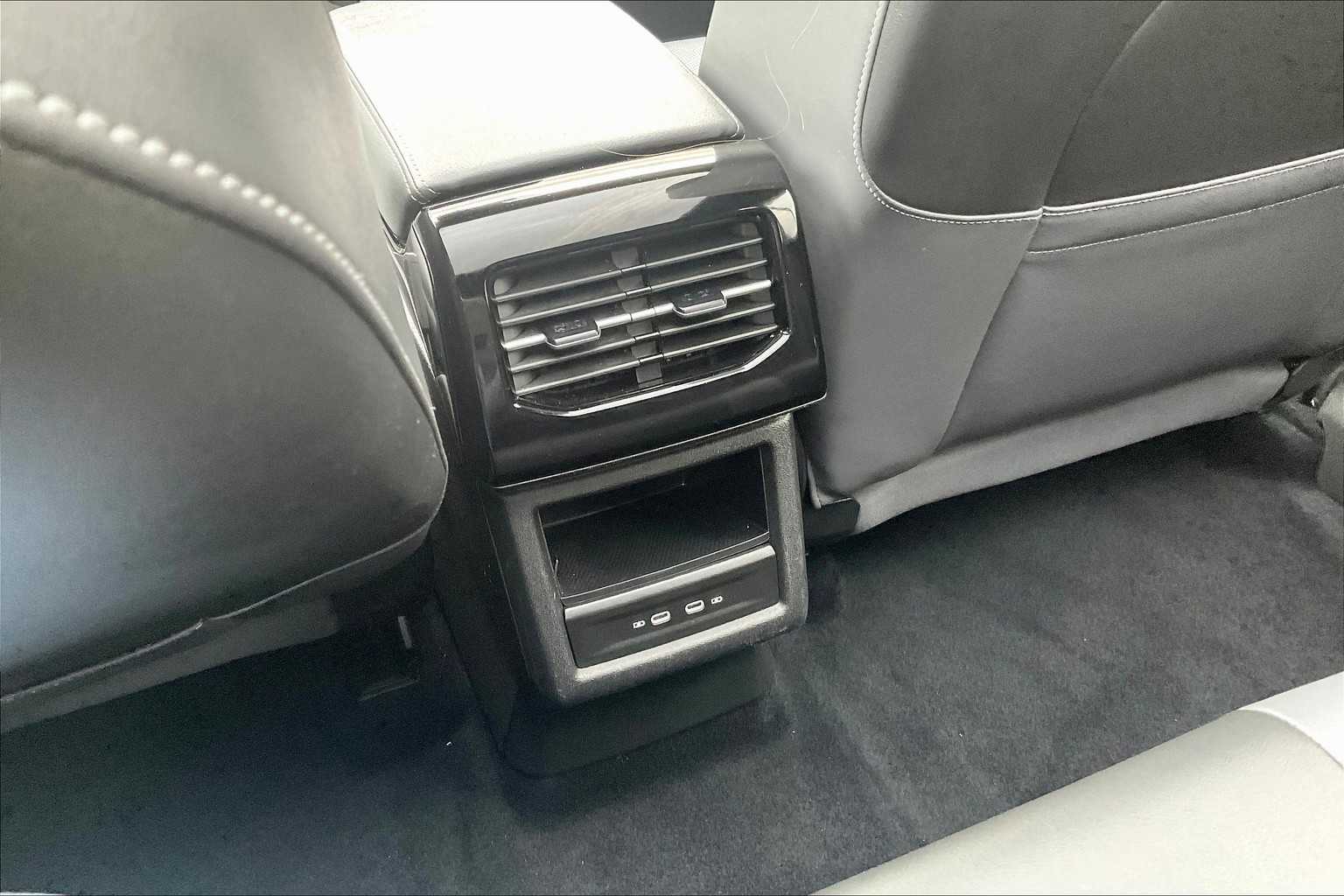 2023 Volkswagen ID.4 Pro S - Photo 28