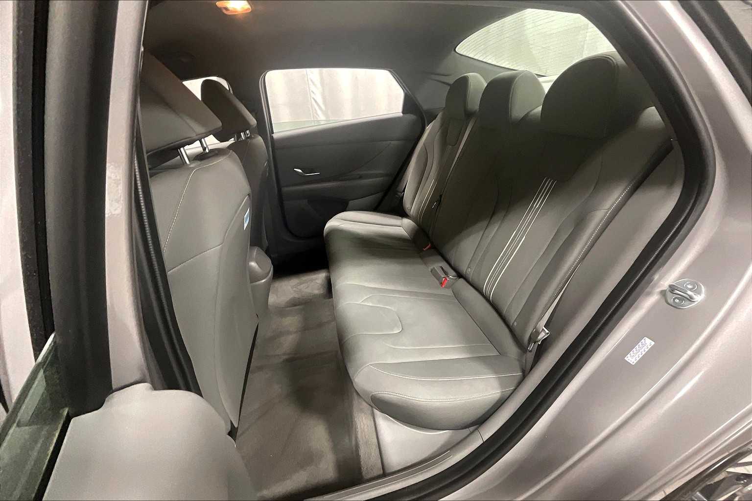 2023 Hyundai Elantra SEL - Photo 15