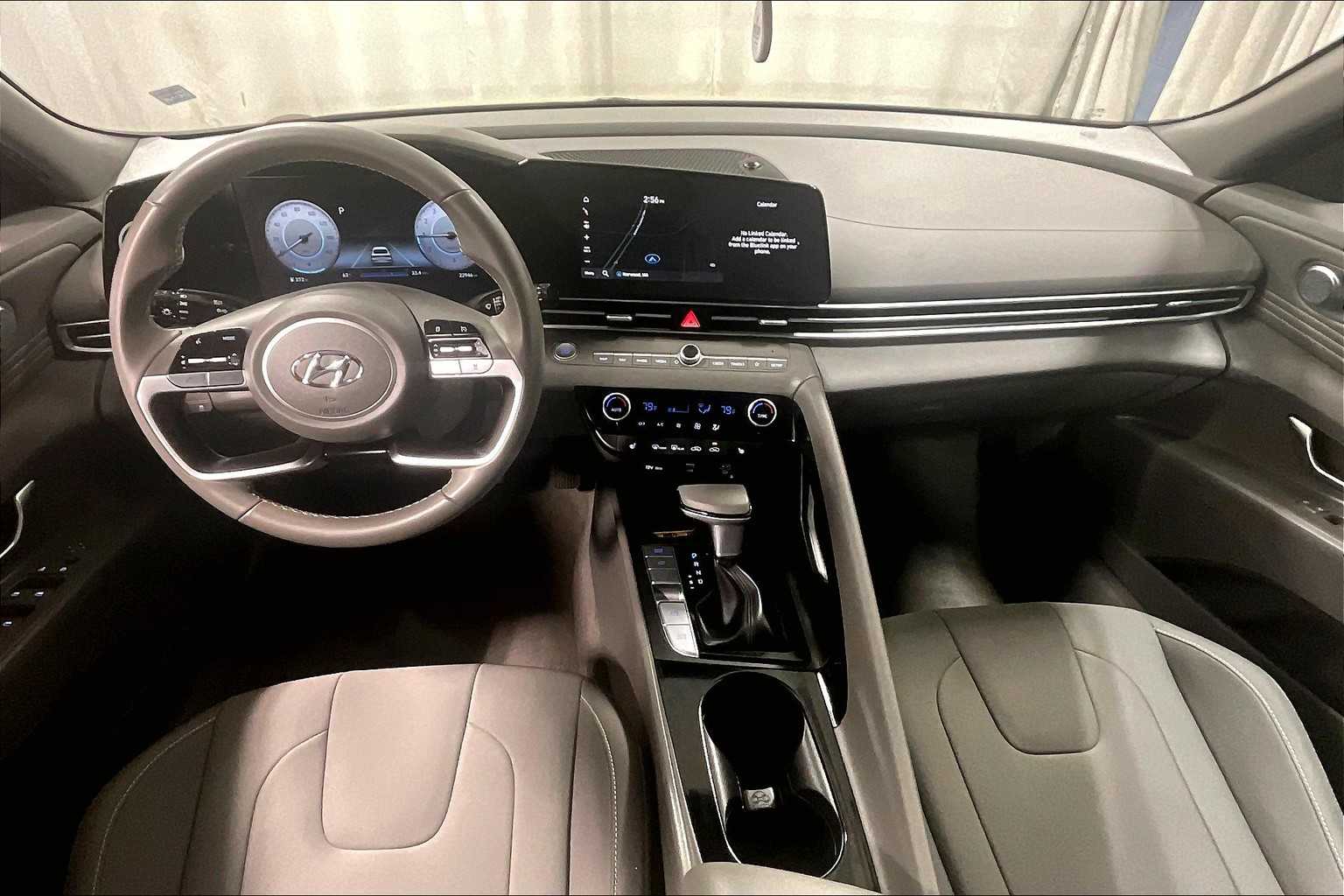 2023 Hyundai Elantra SEL - Photo 20
