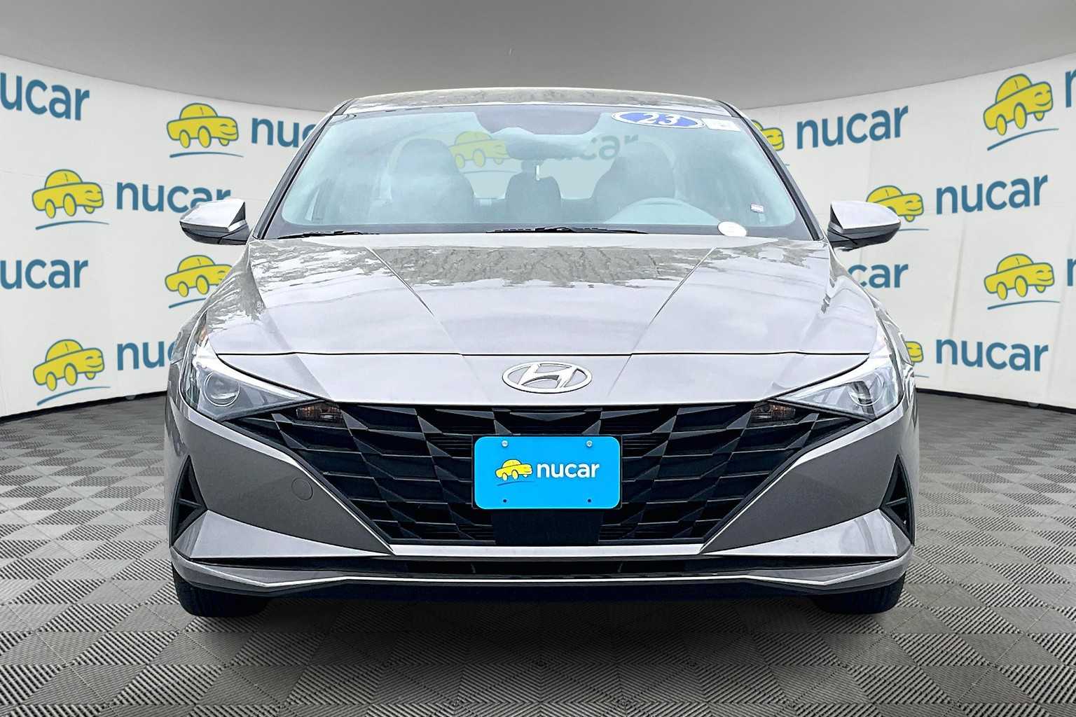 2023 Hyundai Elantra SEL - Photo 2