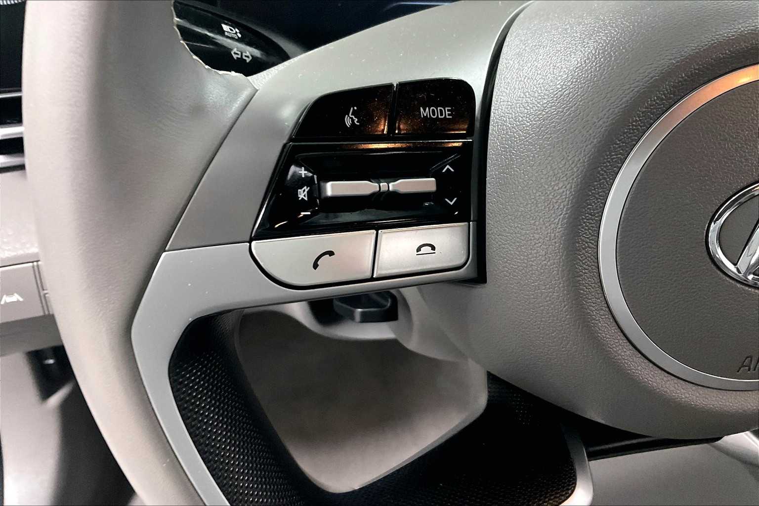2023 Hyundai Elantra SEL - Photo 21