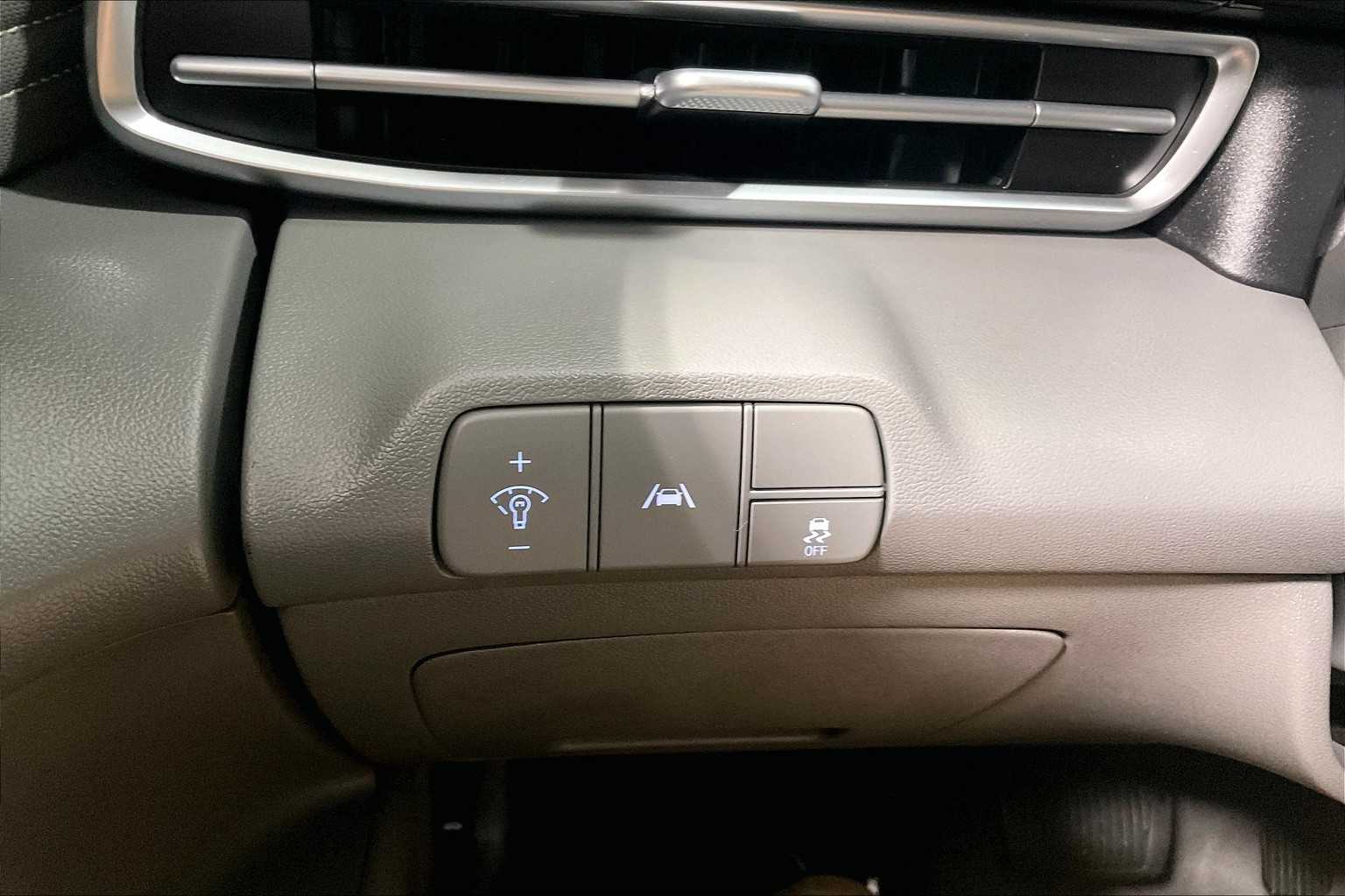 2023 Hyundai Elantra SEL - Photo 24