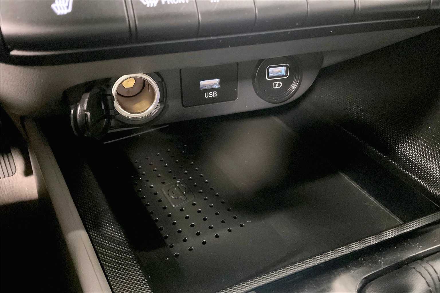 2023 Hyundai Elantra SEL - Photo 25