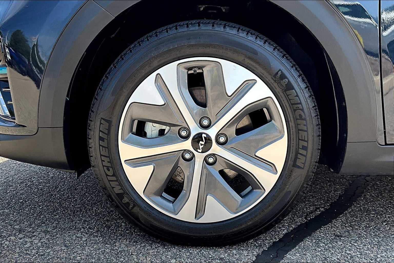 2022 Kia Niro EV EX - Photo 7