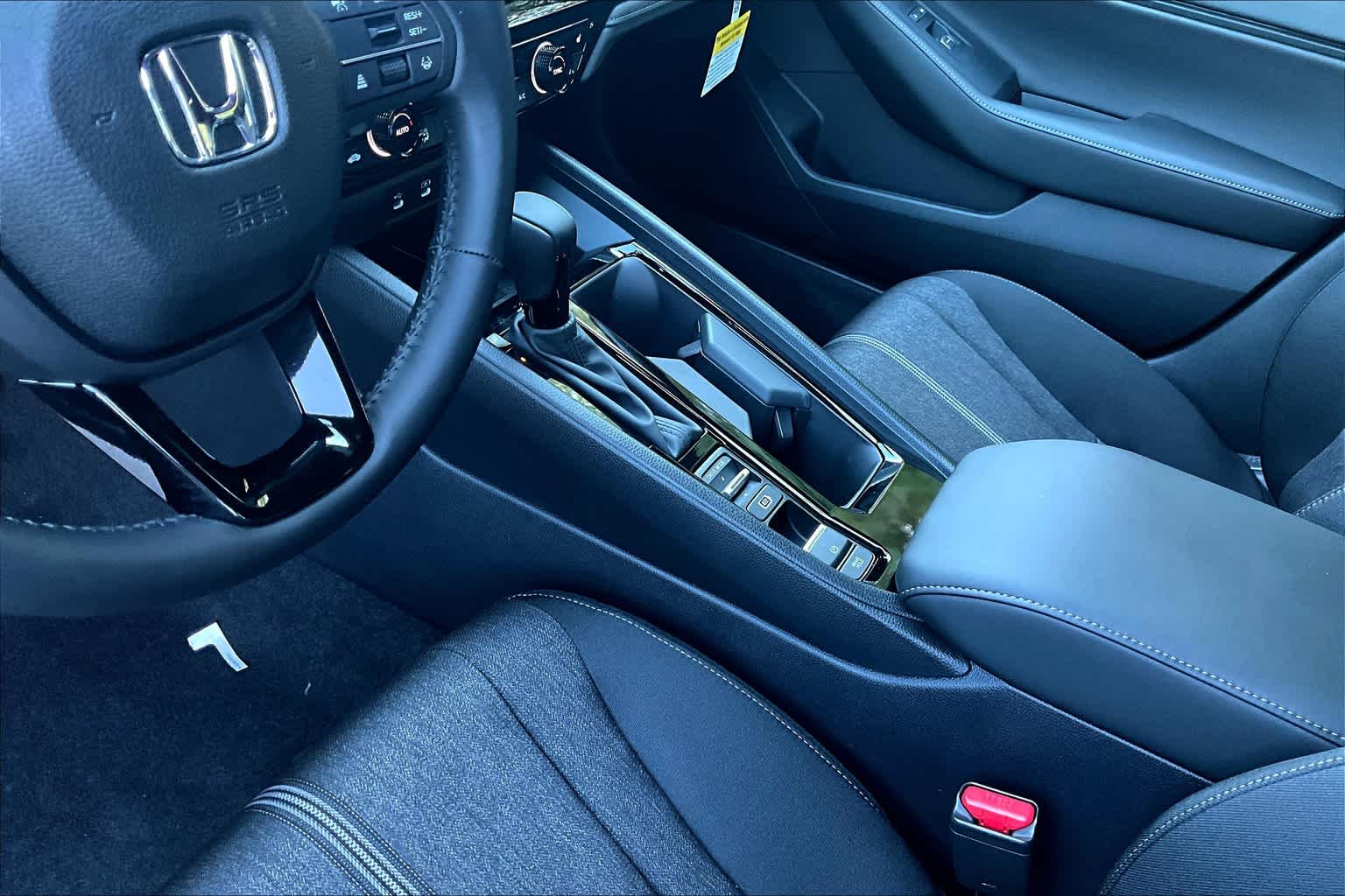 2025 Honda Accord Hybrid Sport - Photo 14