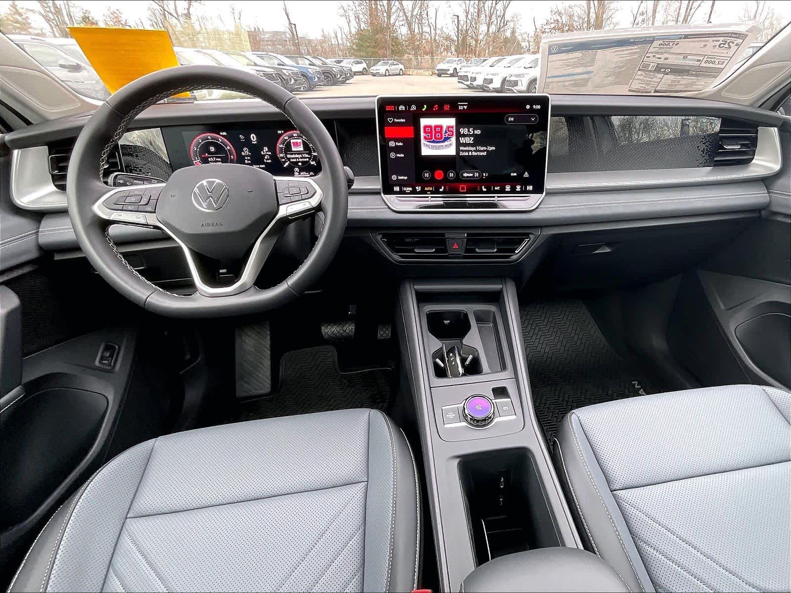 2026 Volkswagen Tiguan SE - Photo 12