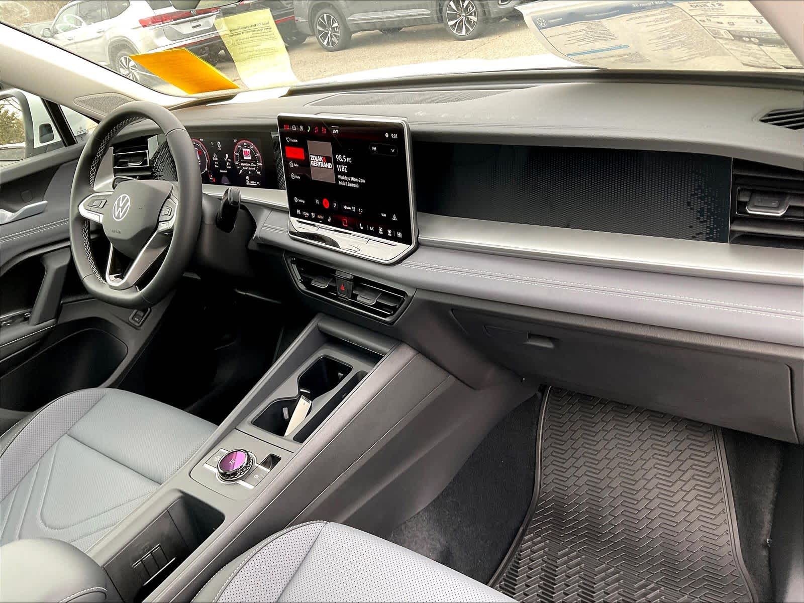 2026 Volkswagen Tiguan SE - Photo 10