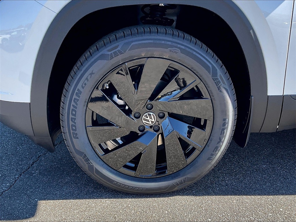2026 Volkswagen Atlas 2.0T SE w/Technology - Photo 8
