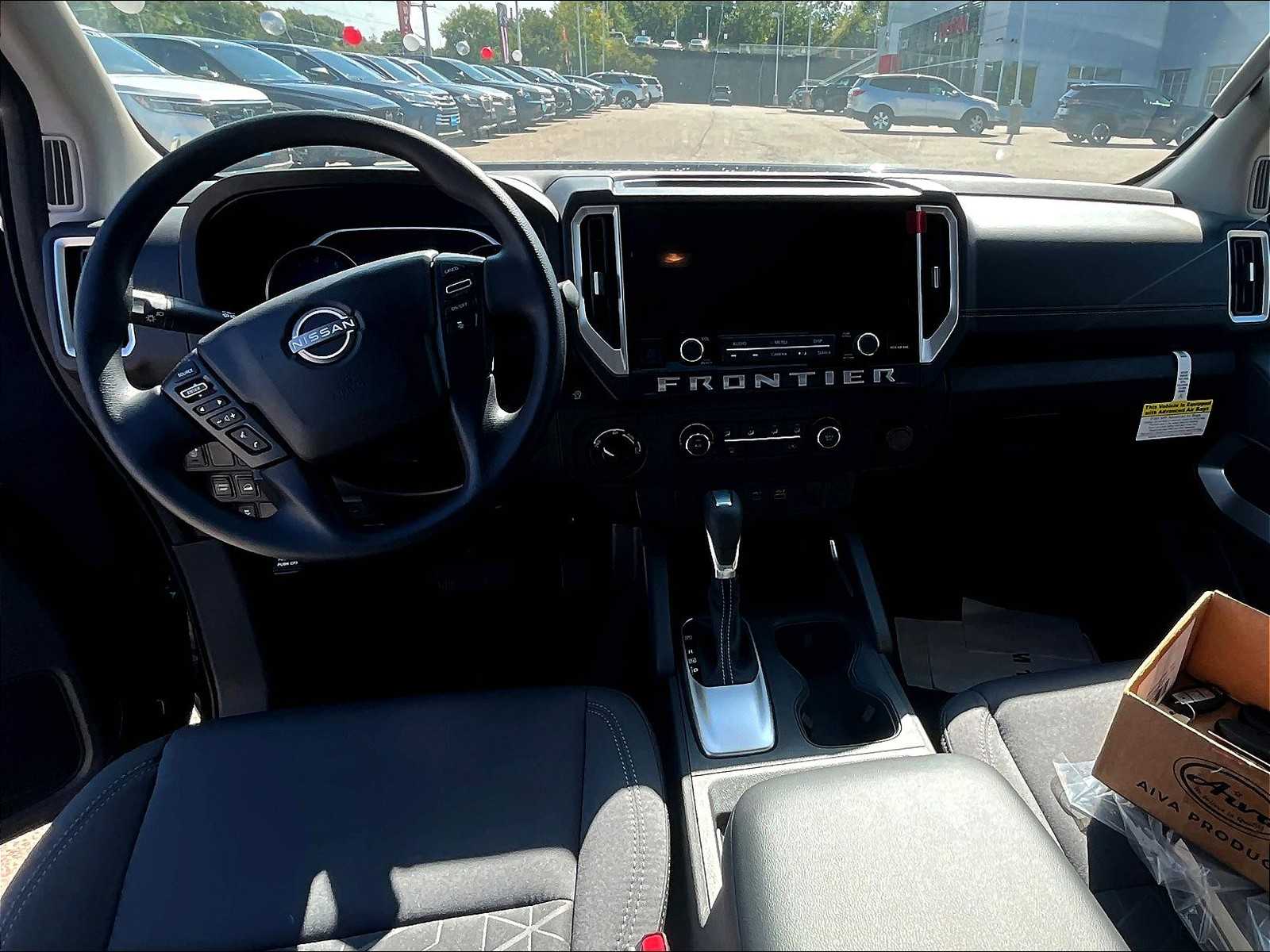 2025 Nissan Frontier SV - Photo 16