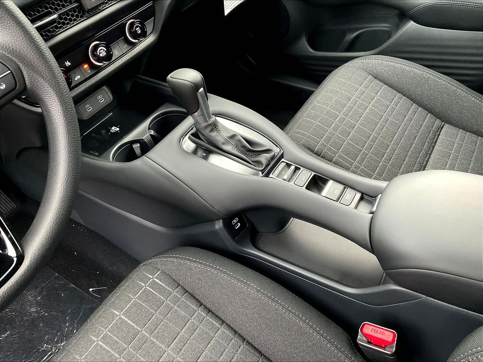 2026 Honda HR-V LX - Photo 14