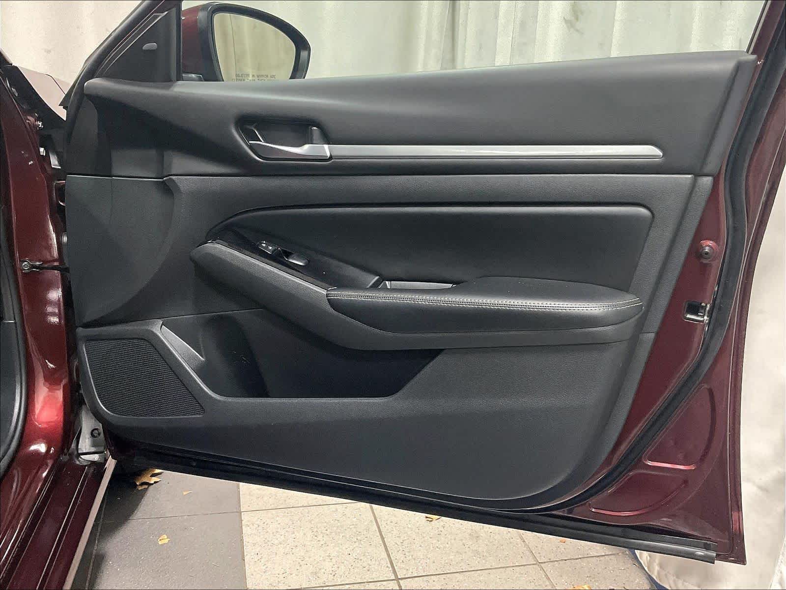 2023 Nissan Altima 2.5 SV - Photo 12