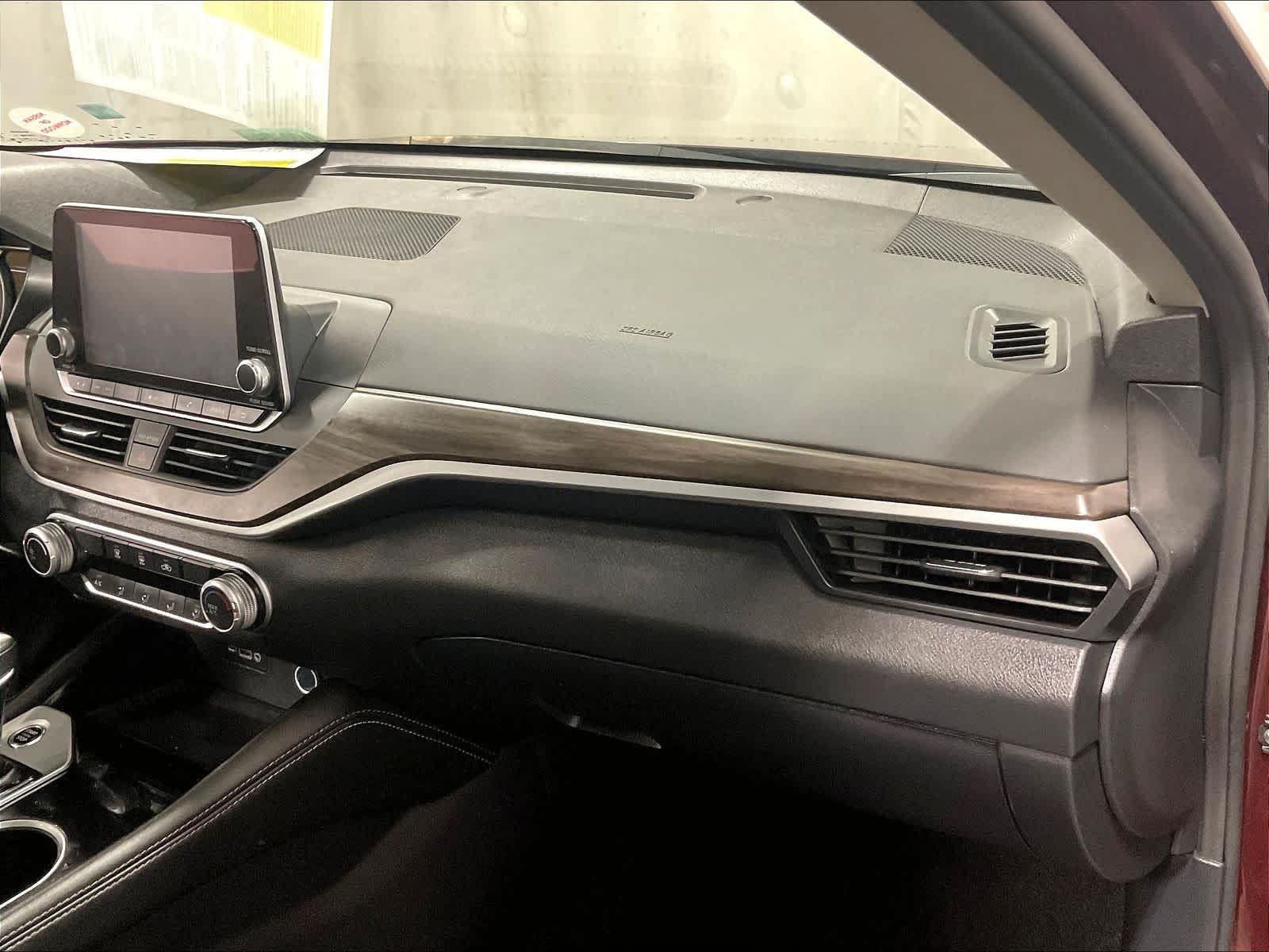 2023 Nissan Altima 2.5 SV - Photo 13