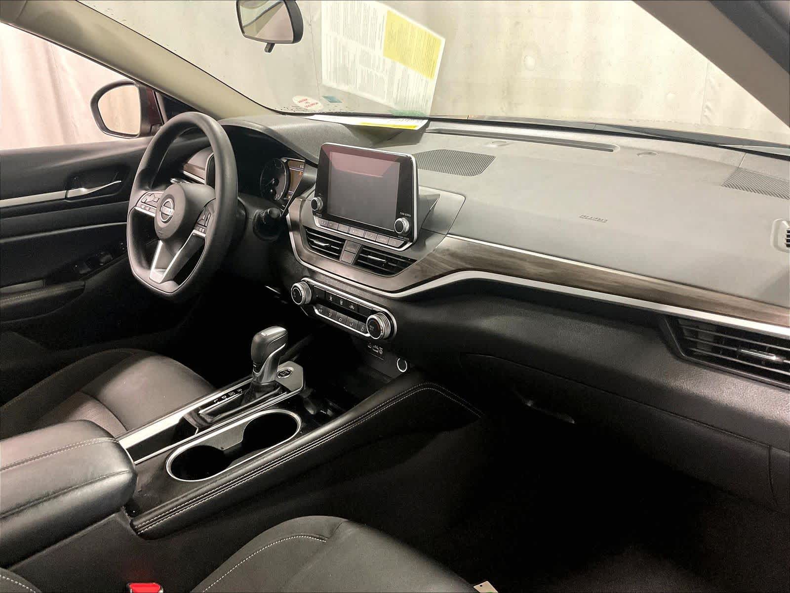 2023 Nissan Altima 2.5 SV - Photo 14