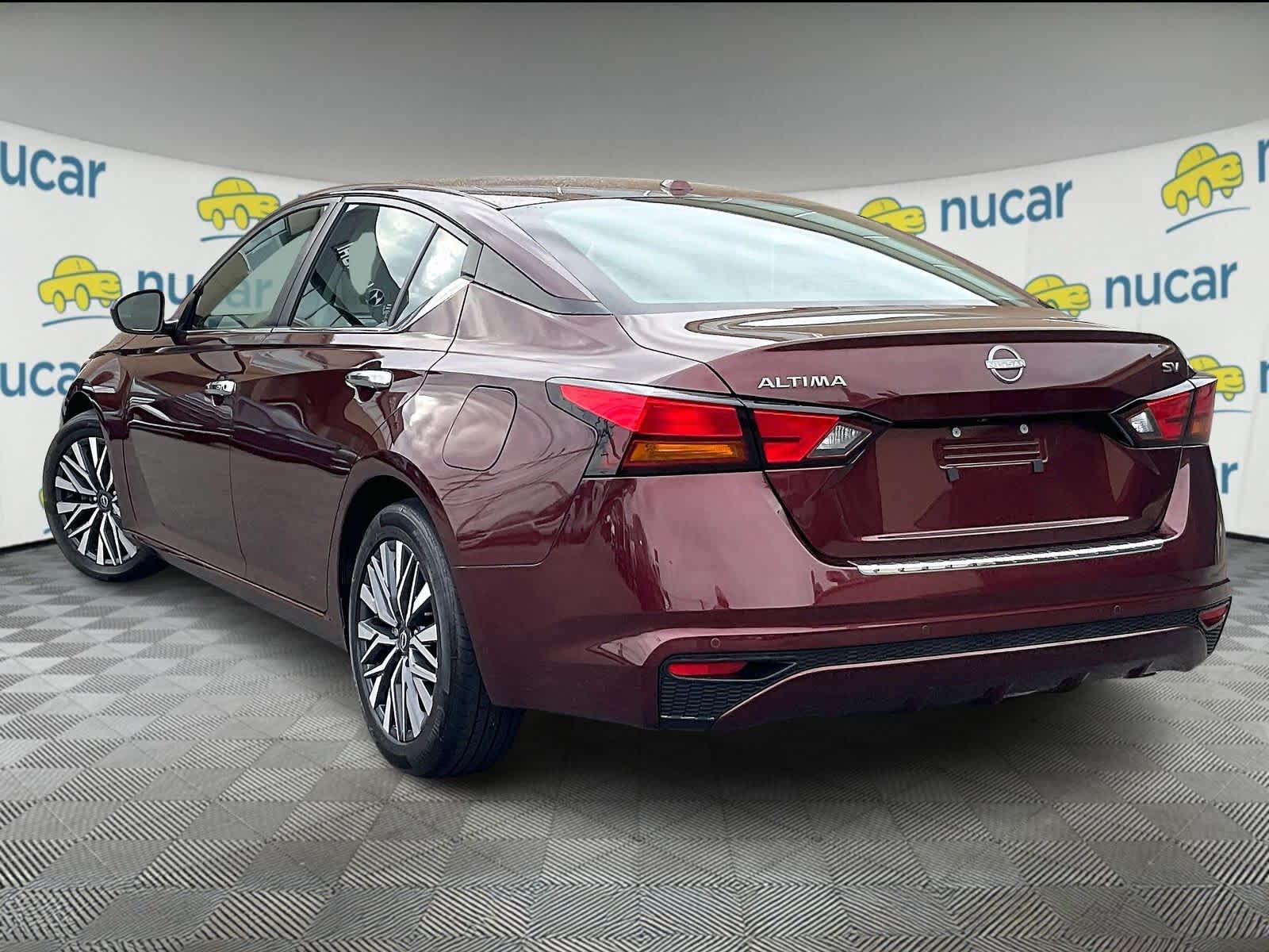 2023 Nissan Altima 2.5 SV - Photo 4