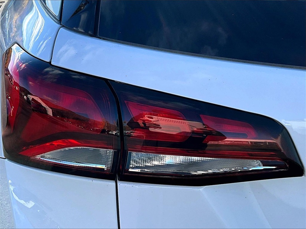 2024 Chevrolet Equinox LS - Photo 30