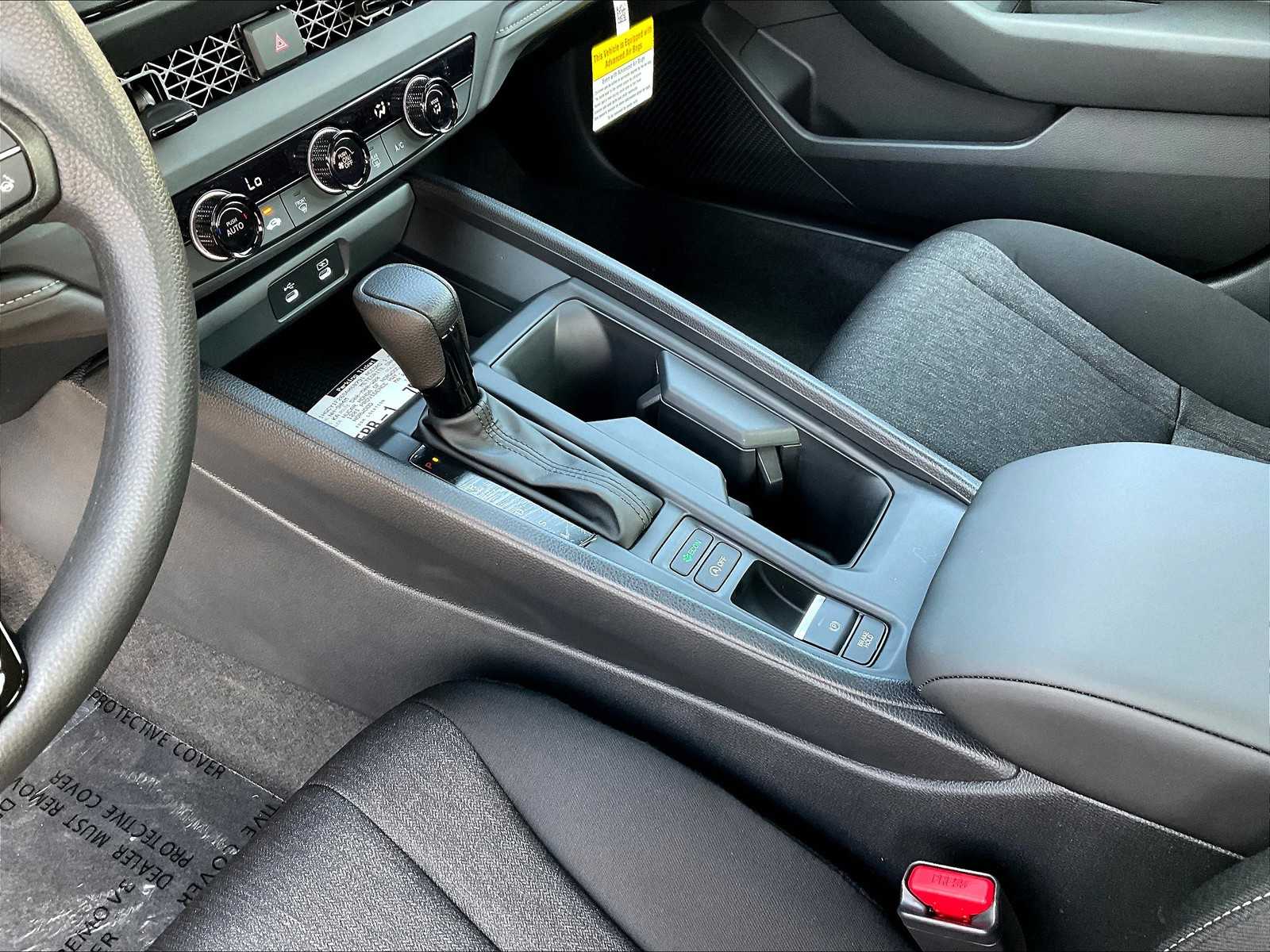 2025 Honda Accord LX - Photo 14
