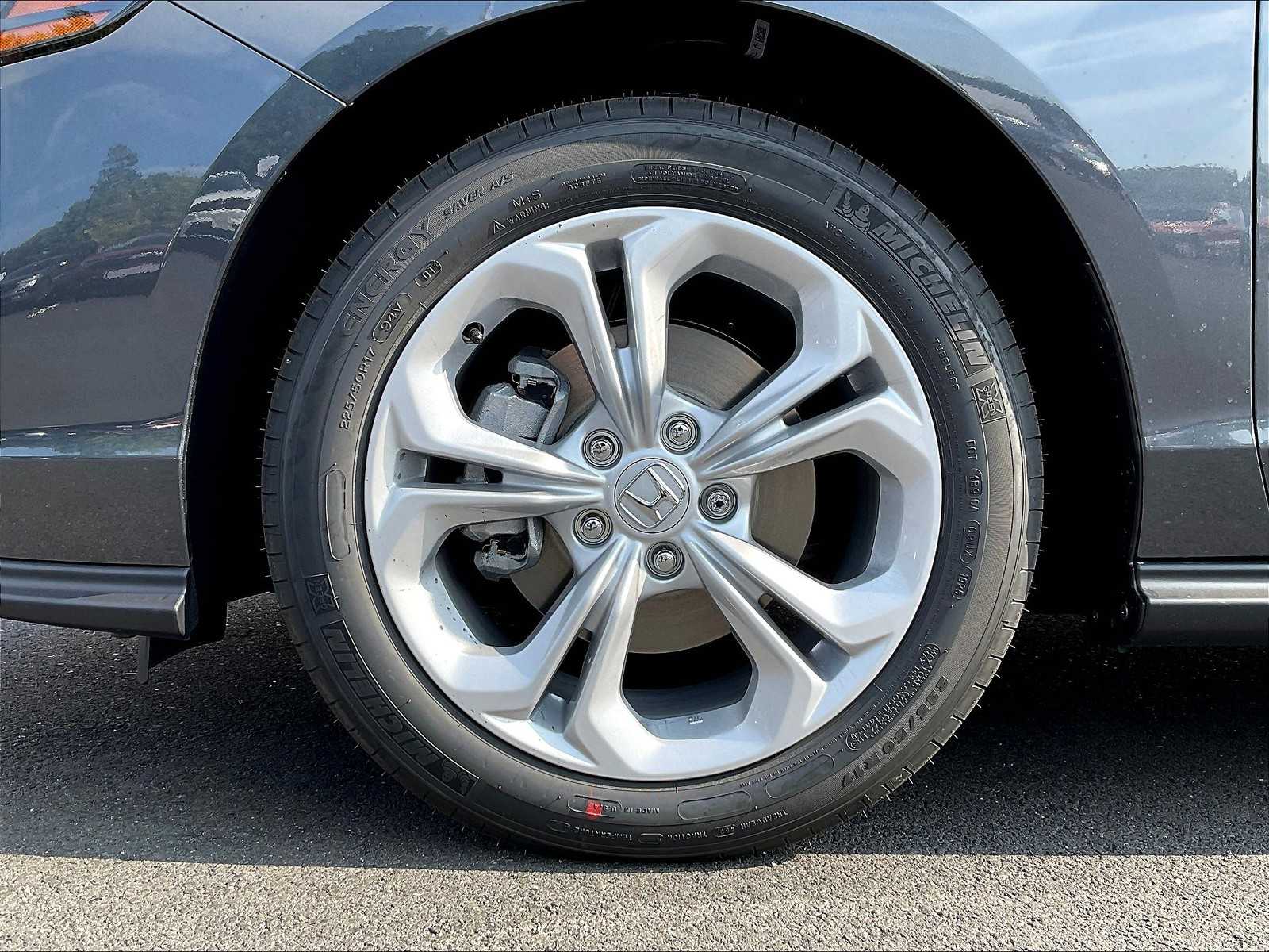2025 Honda Accord LX - Photo 8