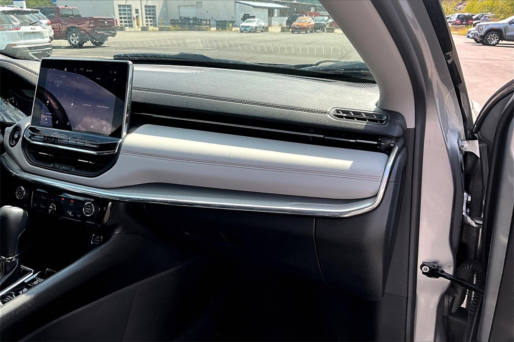 2022 Jeep Compass Limited - Photo 13